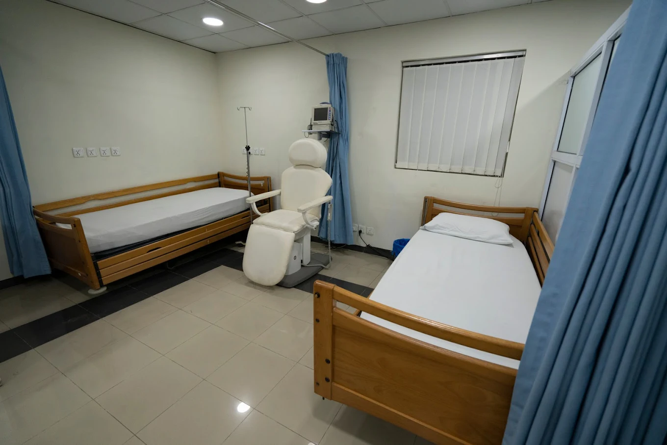 Inside Dr. Kayani's Pain Relief Clinic